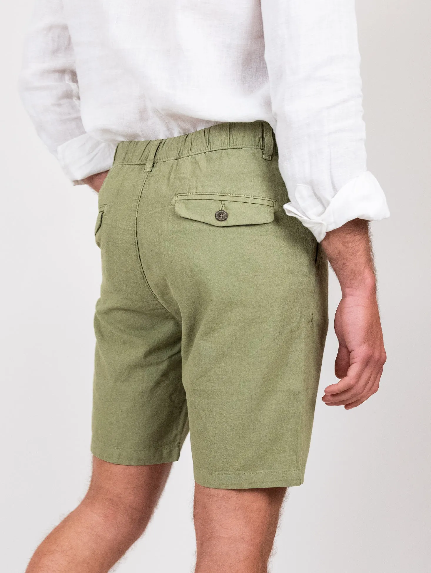 Bermuda verde in lino e cotone con coulisse