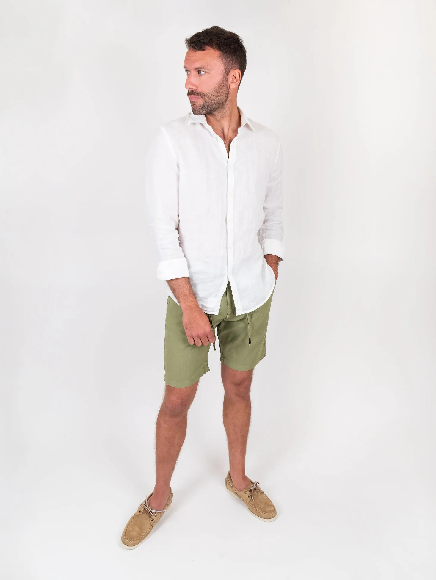 Bermuda verde in lino e cotone con coulisse
