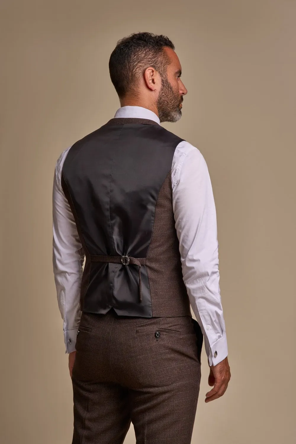 Brown plaid cavani tweed suit with waistcoat