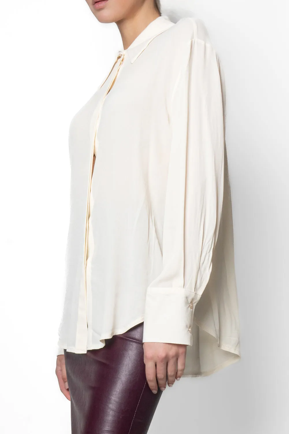 Camicia con bottone gioiello