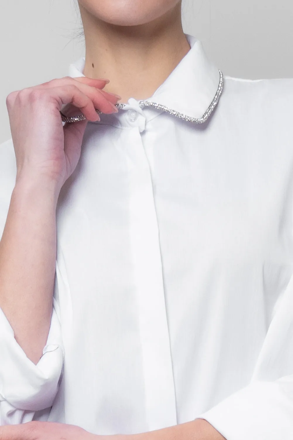 Camicia con colletto di strass