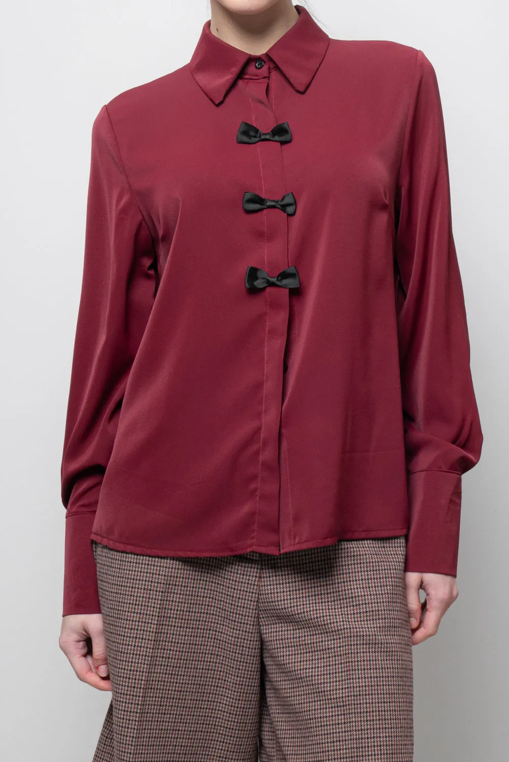 Camicia con fiocchi