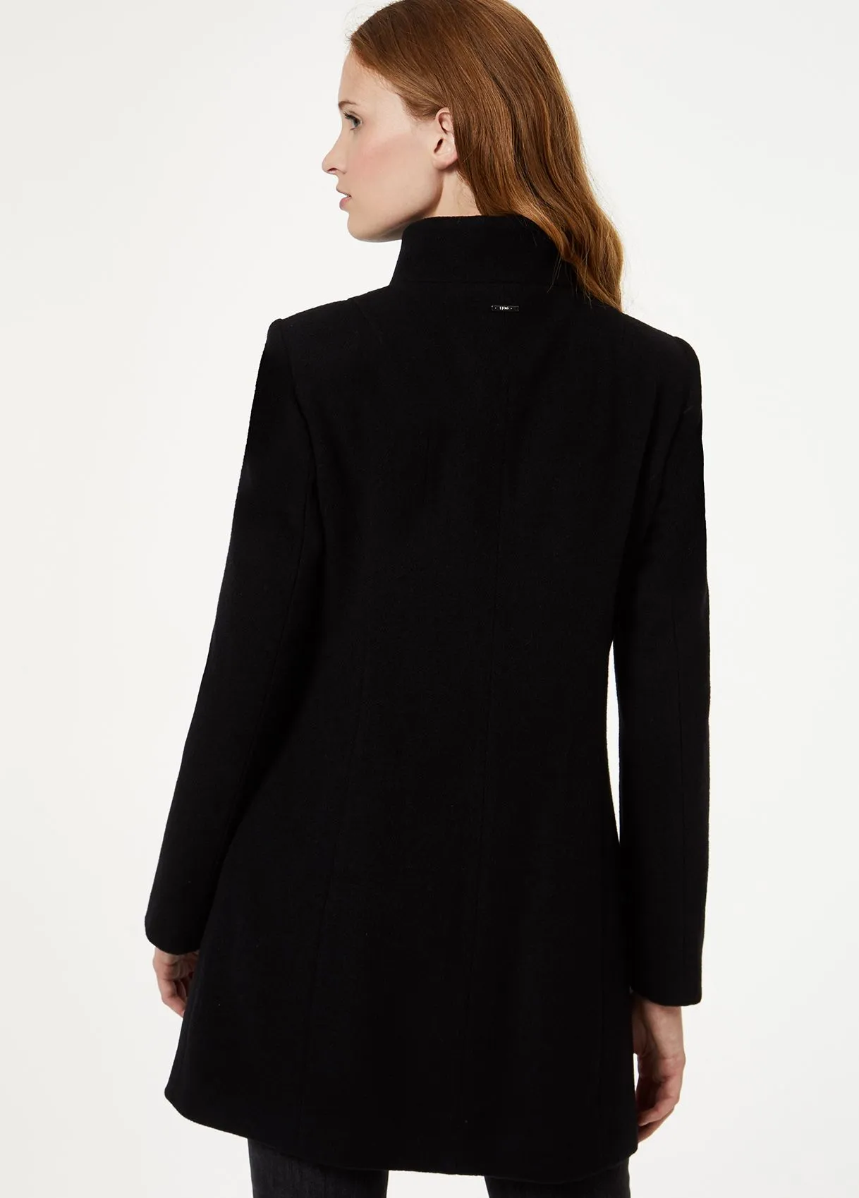 Cappotto con castoni gioiello