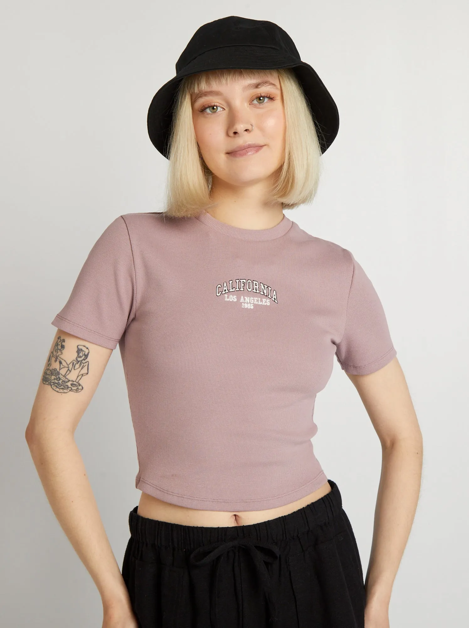 Crop-top a coste tinta unita 'Beverly Hills' - ROSA
