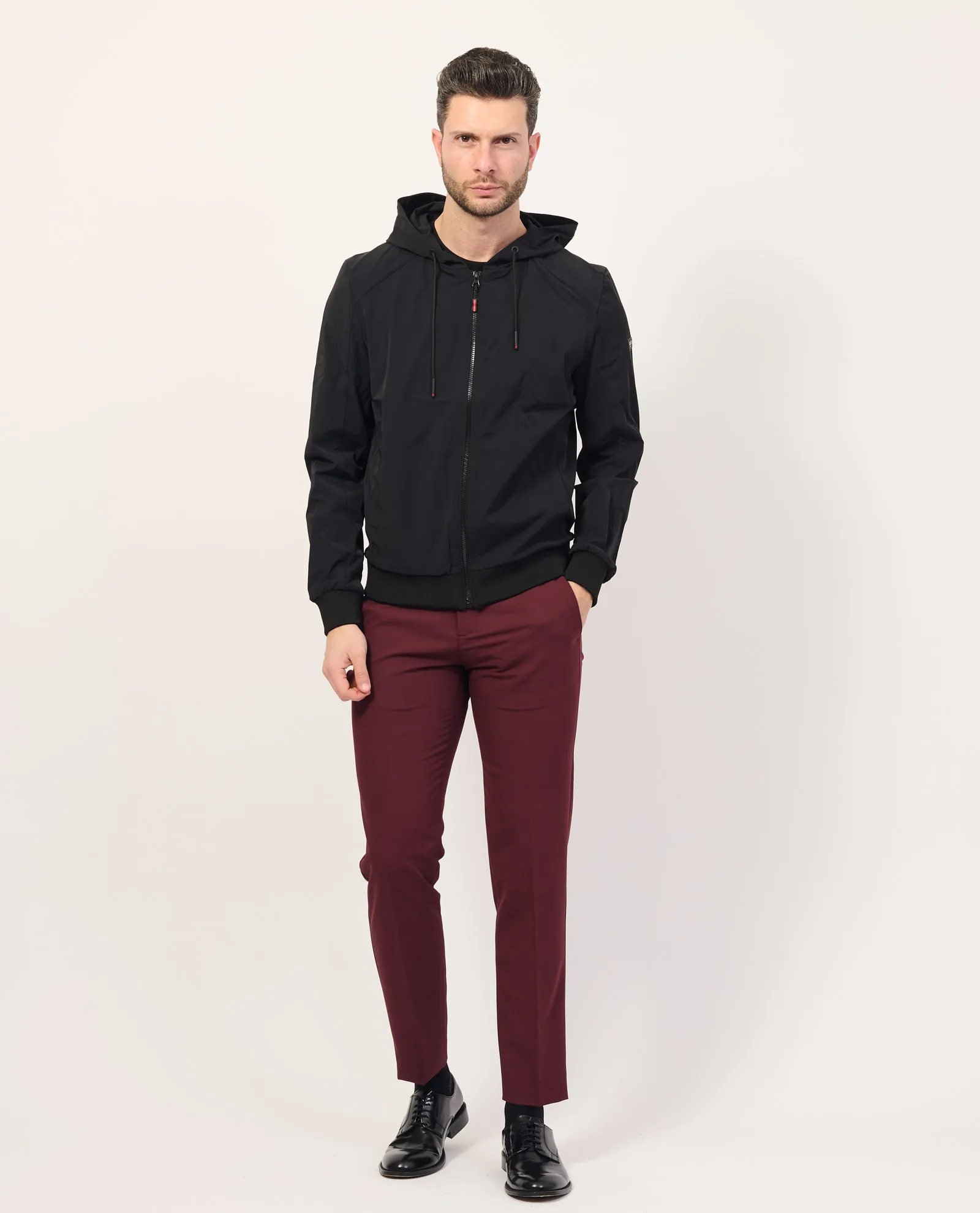 Felpa uomo Guess in misto lyocell con cappuccio e zip