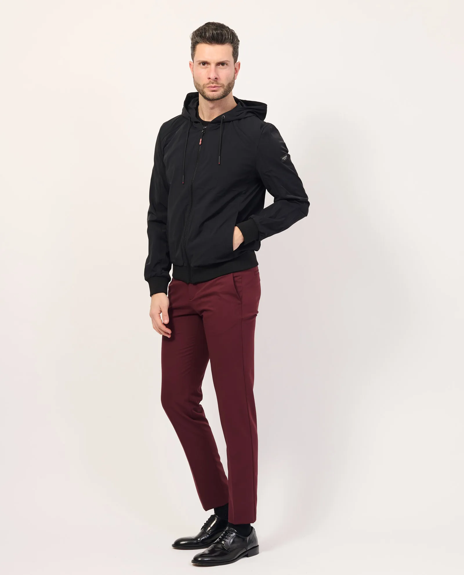 Felpa uomo Guess in misto lyocell con cappuccio e zip