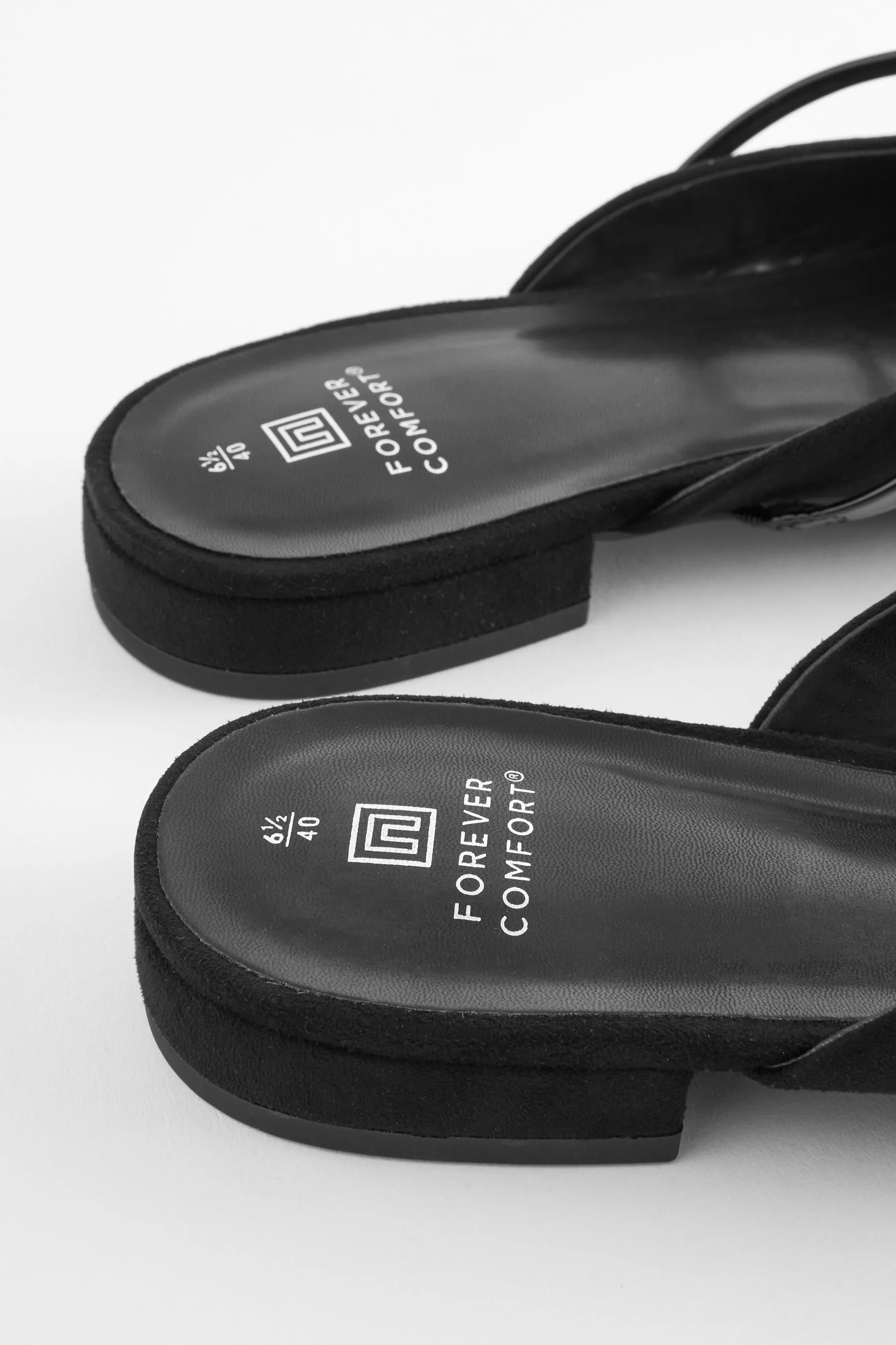 Forever Comfort® - Sabot a punta con listelli