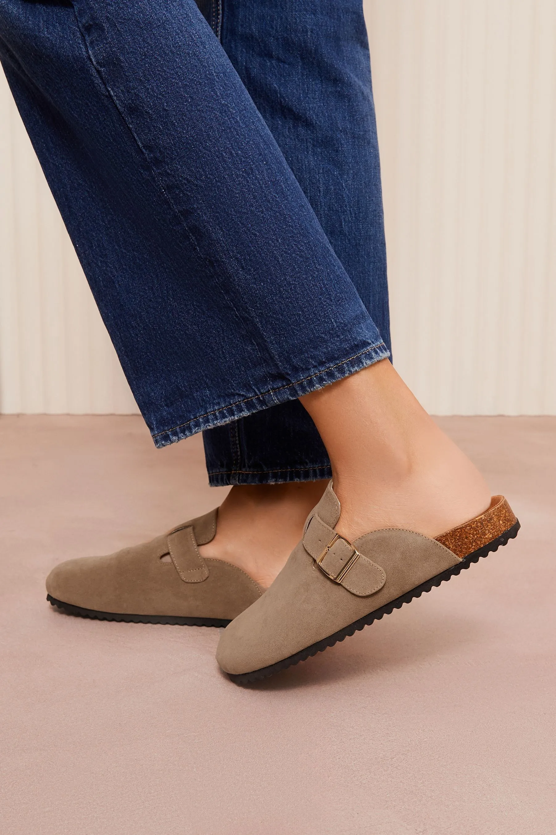 Friends Like These - Sabot con soletta in camoscio sintetico e fibbia