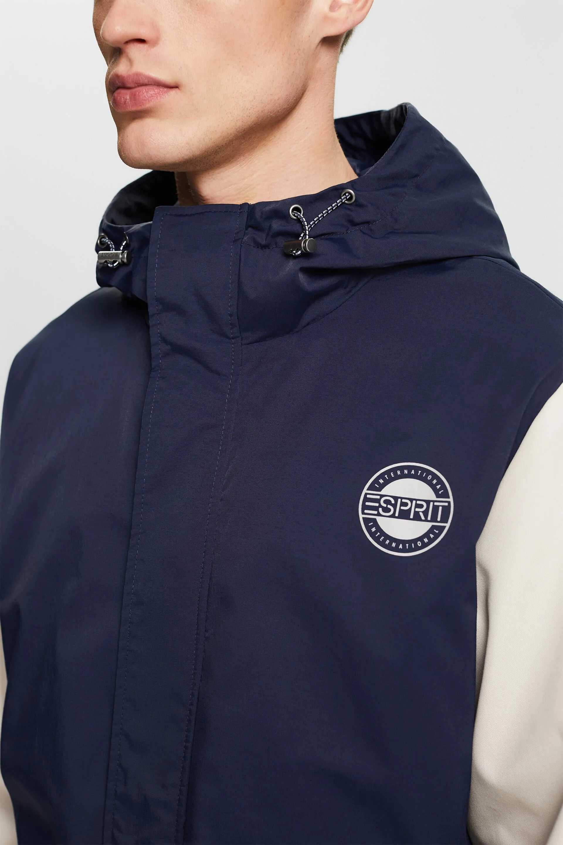 Giacca in materiale misto con logo