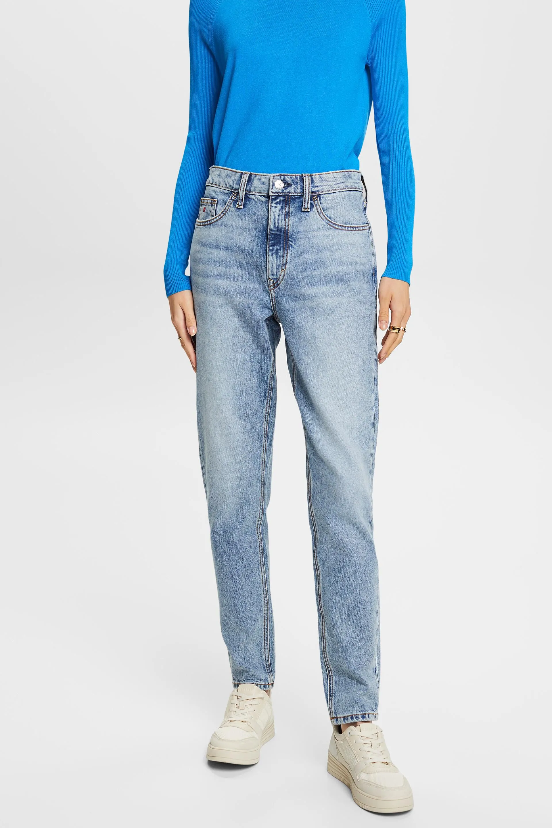 Jeans retrò dal taglio classico a vita alta