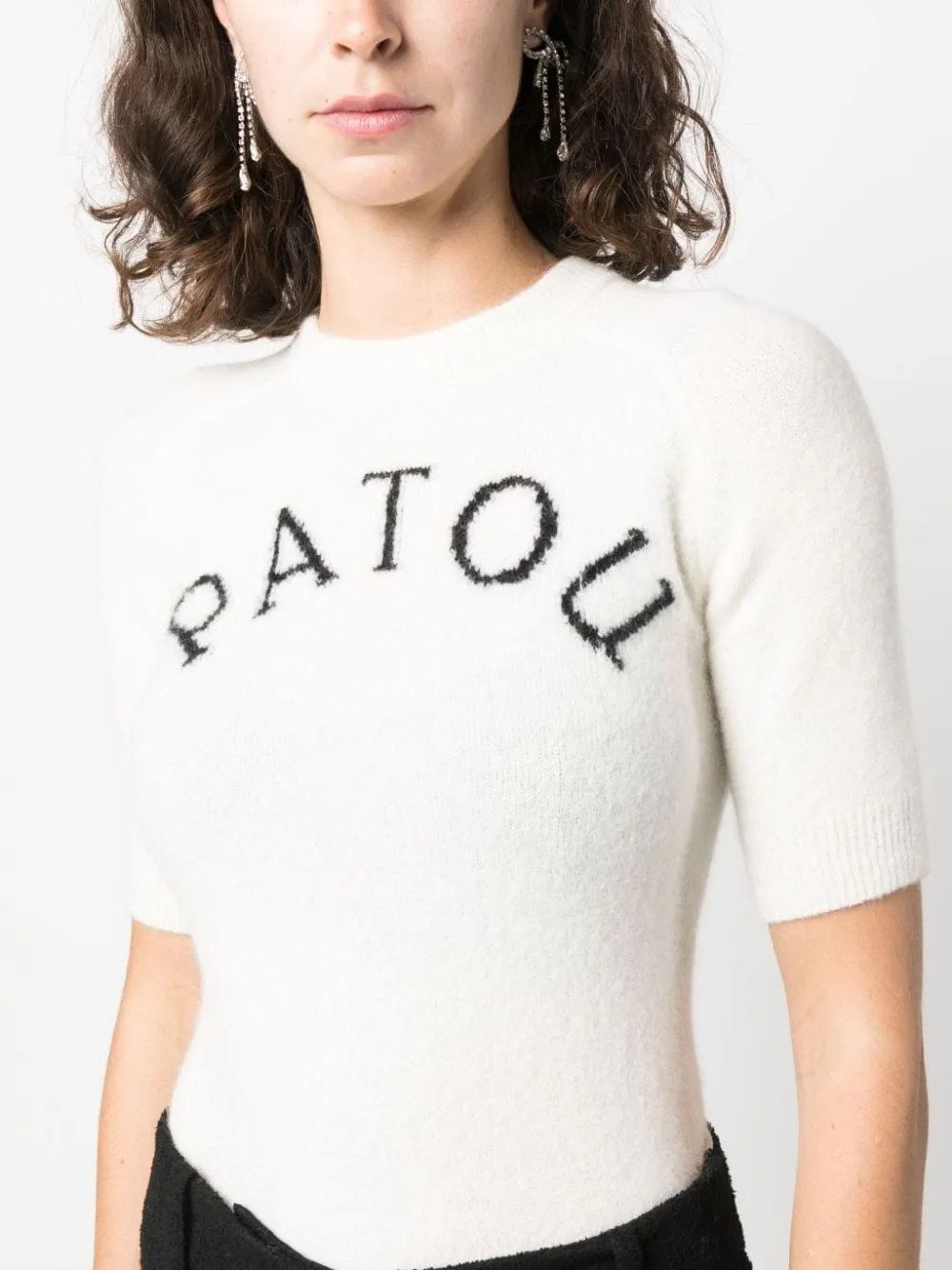 maglia con logo
