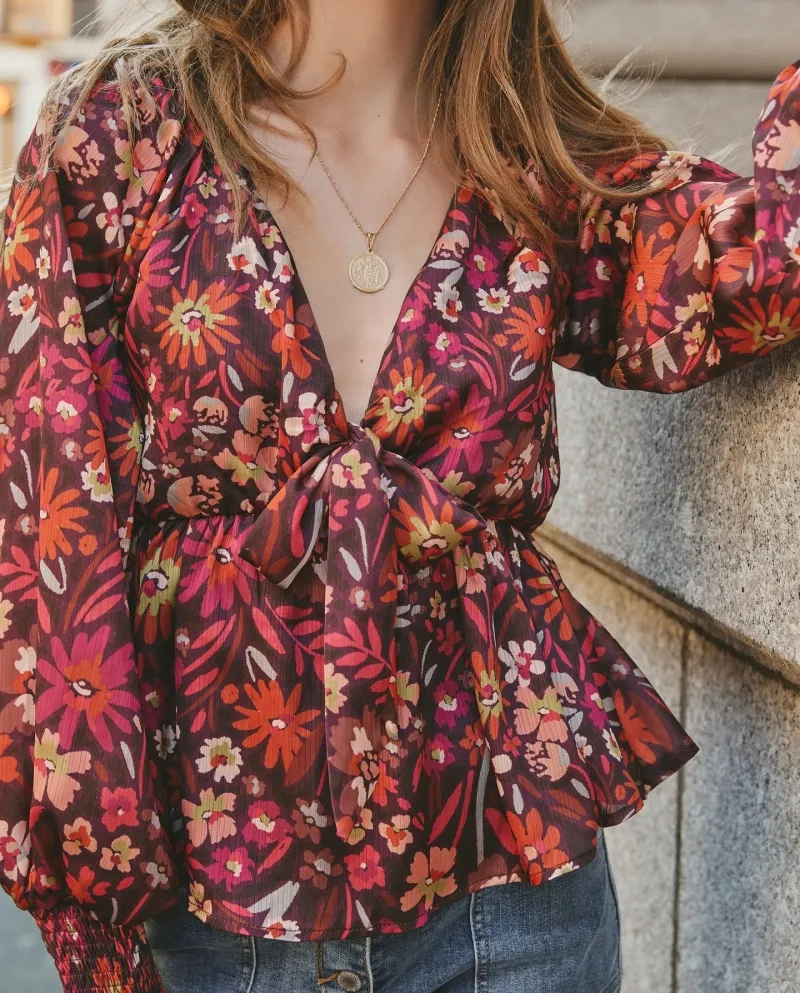 Nuova maglia a maniche lunghe a vita alta con fiocco con scollo a V