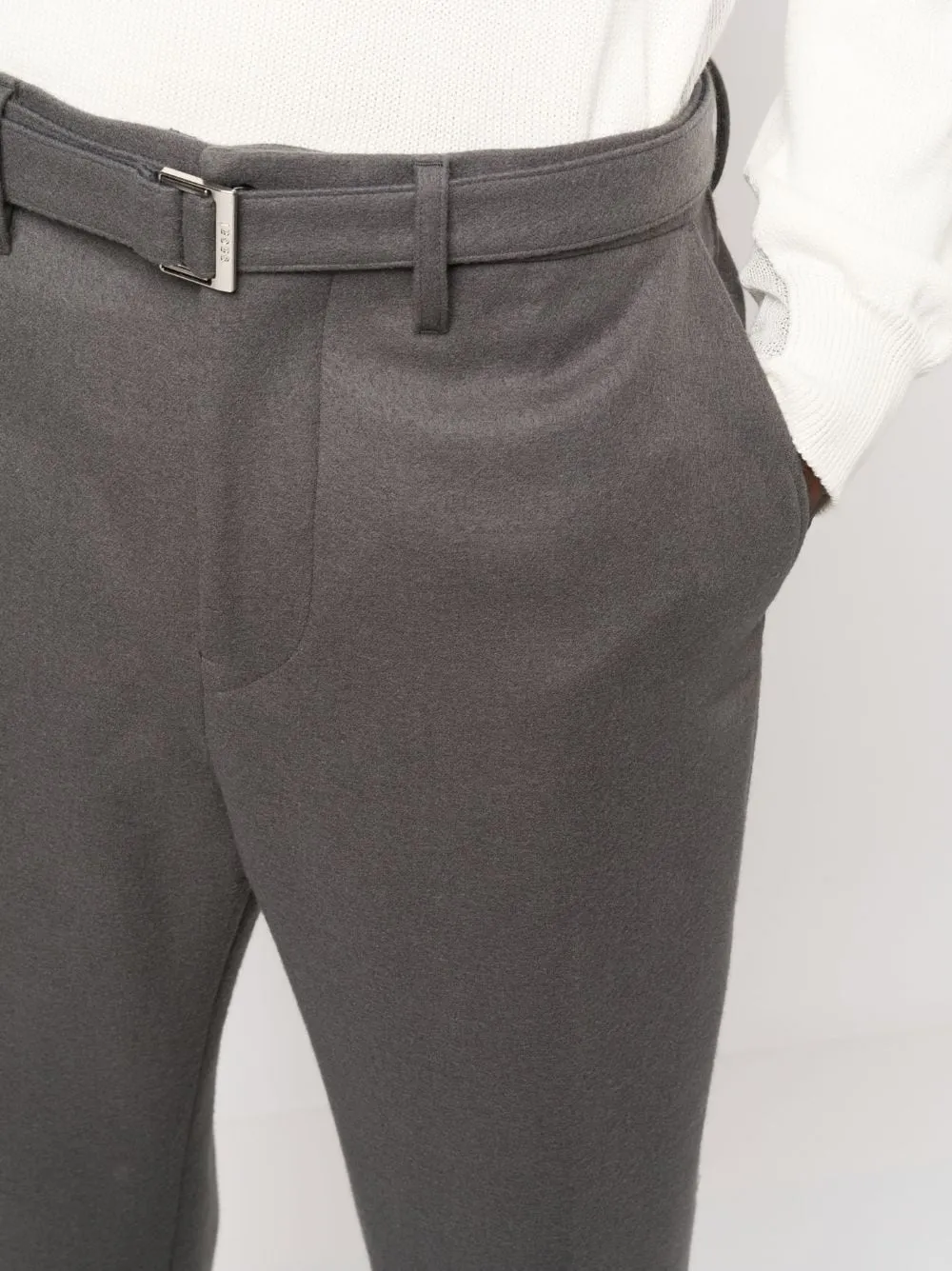 pantalone con cintura