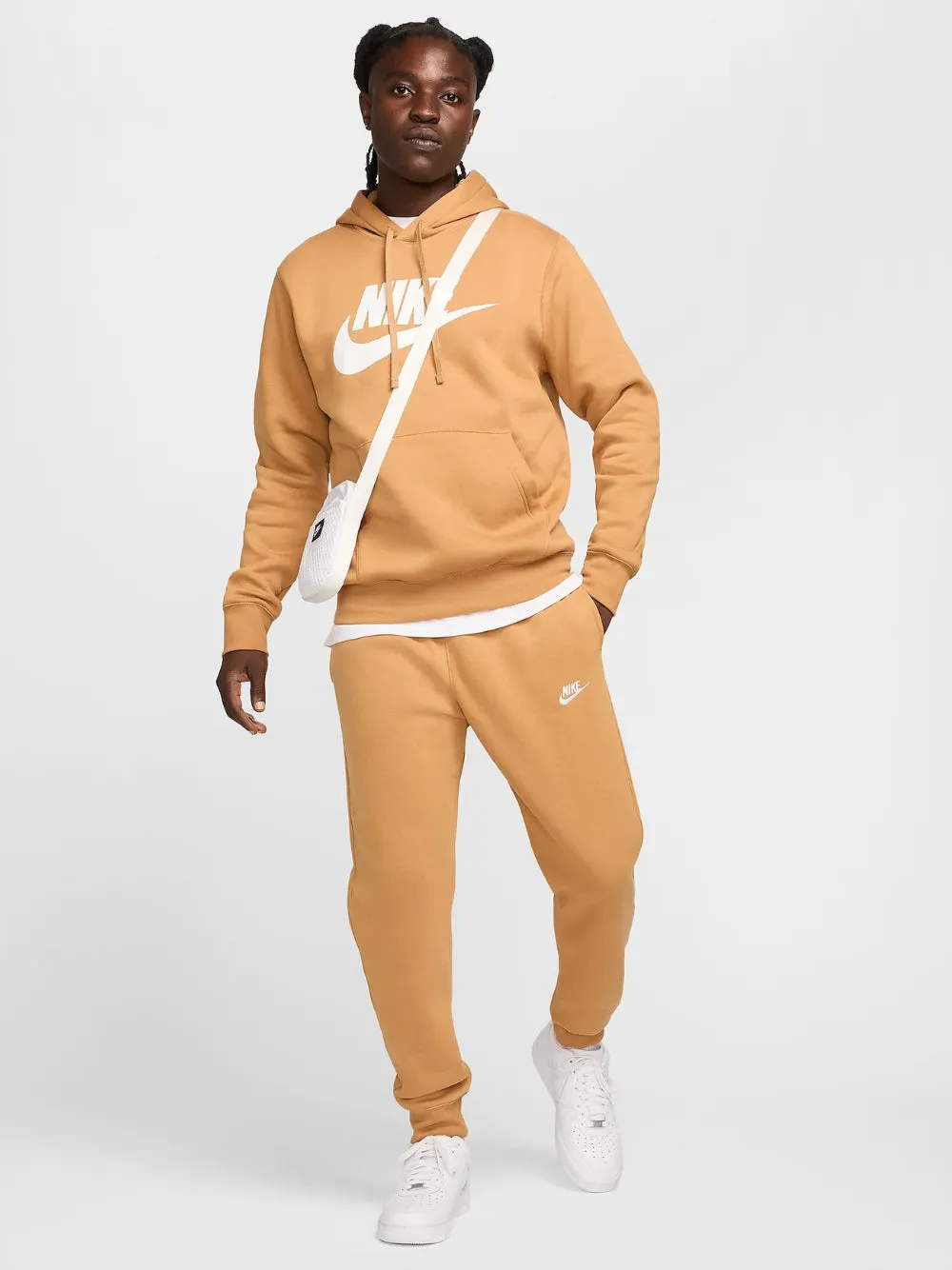 Pantalone Nike nocciola in felpa invernale Nsw Club Art:BV2671-224