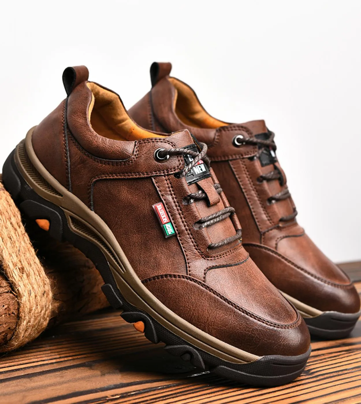 Scarpe da uomo Moda Uomo Scarpe da trekking Trekking Scarpe da ginnastica da uomo Scarpe da esterno comode da uomo Pelle spaccat