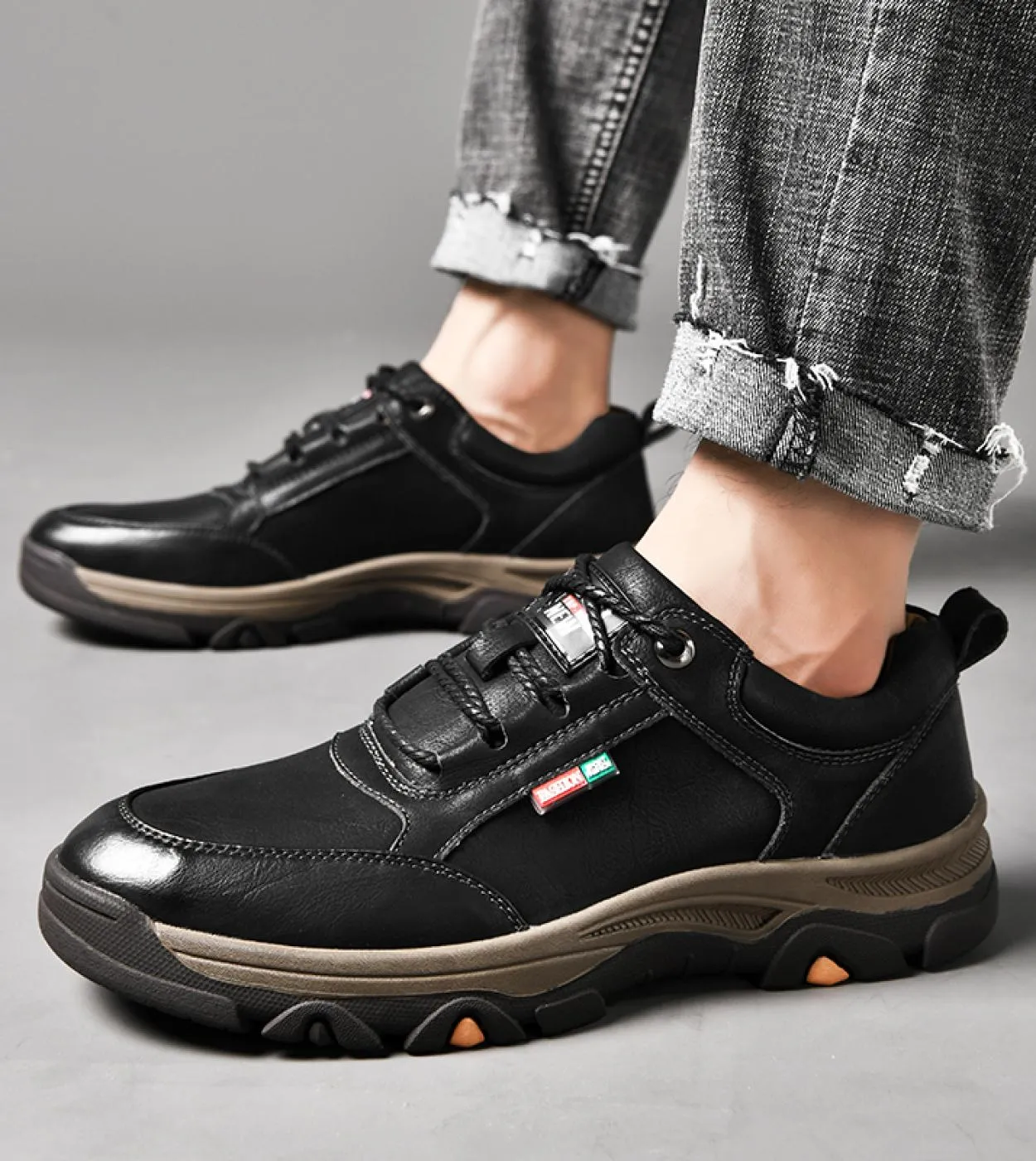 Scarpe da uomo Moda Uomo Scarpe da trekking Trekking Scarpe da ginnastica da uomo Scarpe da esterno comode da uomo Pelle spaccat