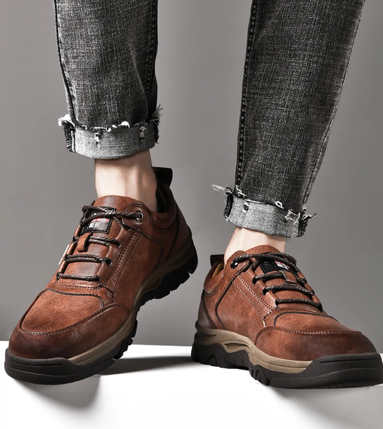 Scarpe da uomo Moda Uomo Scarpe da trekking Trekking Scarpe da ginnastica da uomo Scarpe da esterno comode da uomo Pelle spaccat