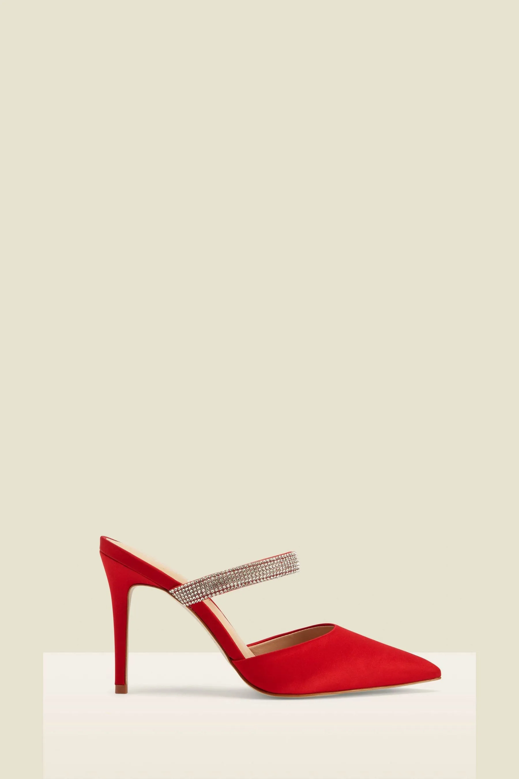 Sosandar Sofia - Satin sabot a punta con cinturini di strass