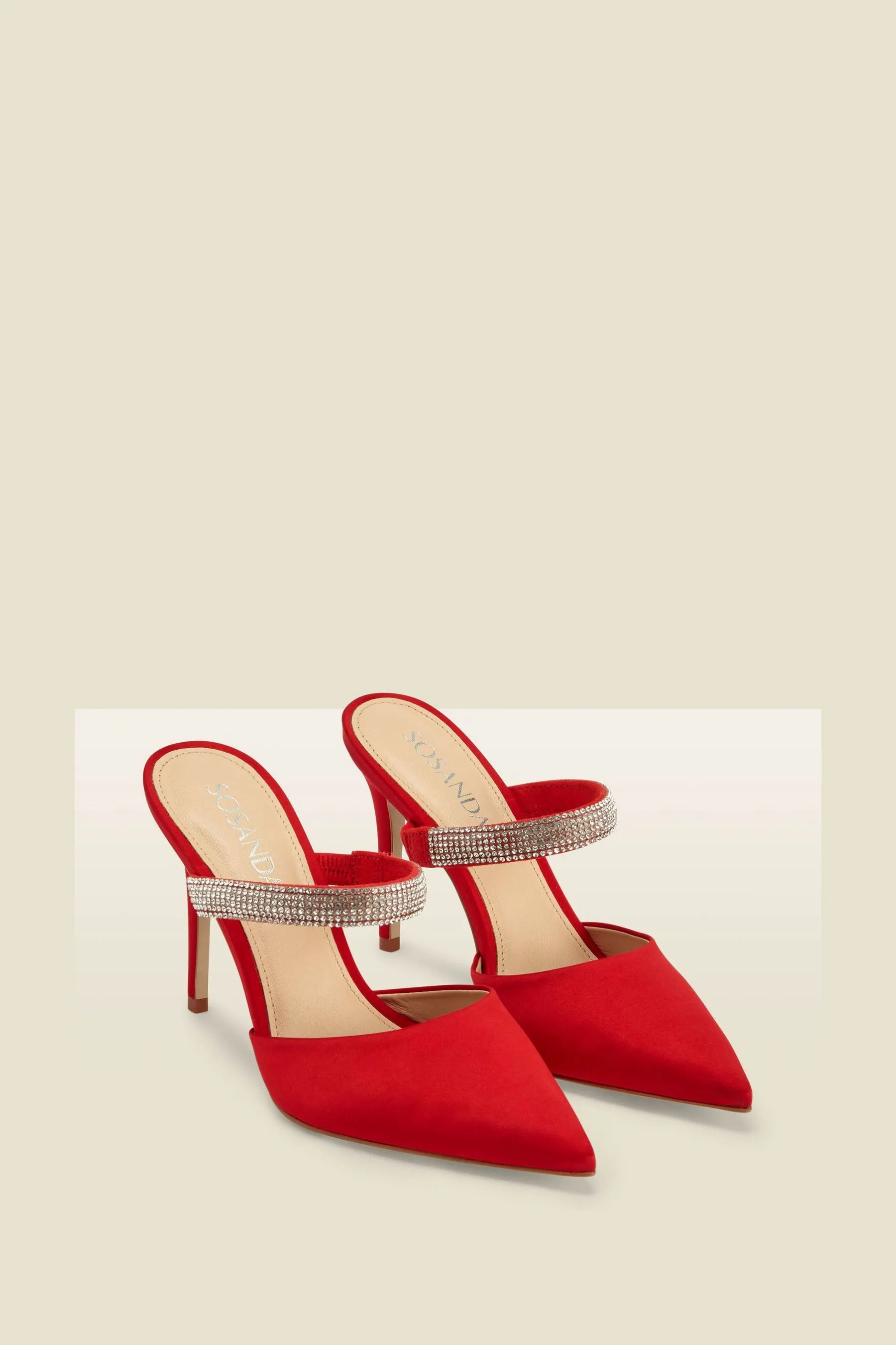 Sosandar Sofia - Satin sabot a punta con cinturini di strass