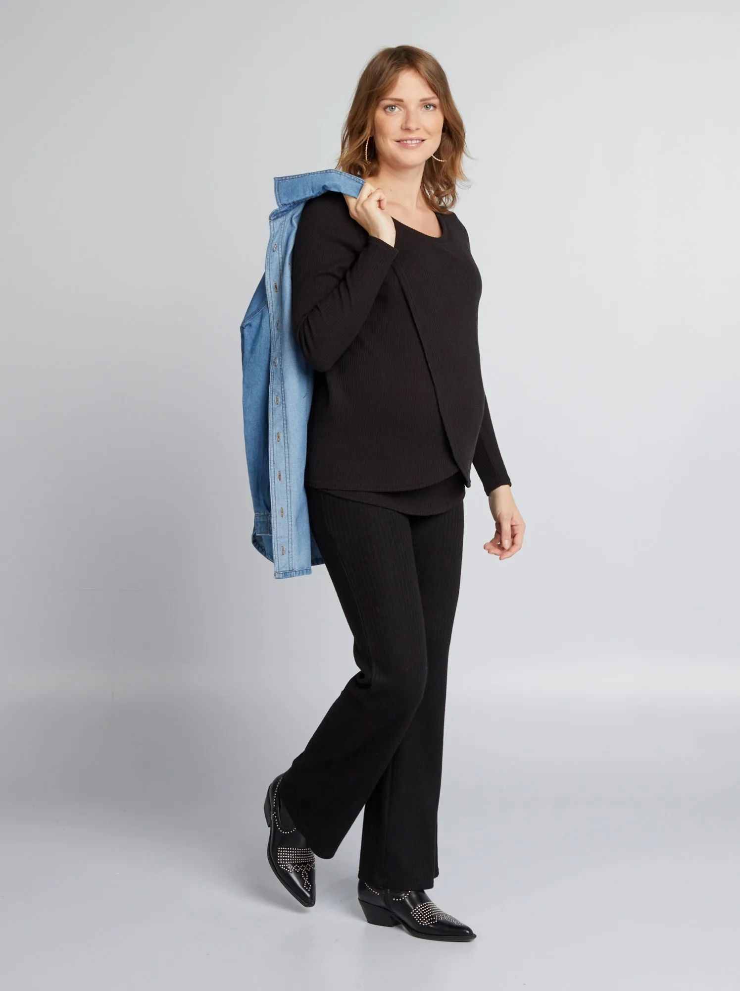T-shirt per l'allattamento in maglia a coste - nero