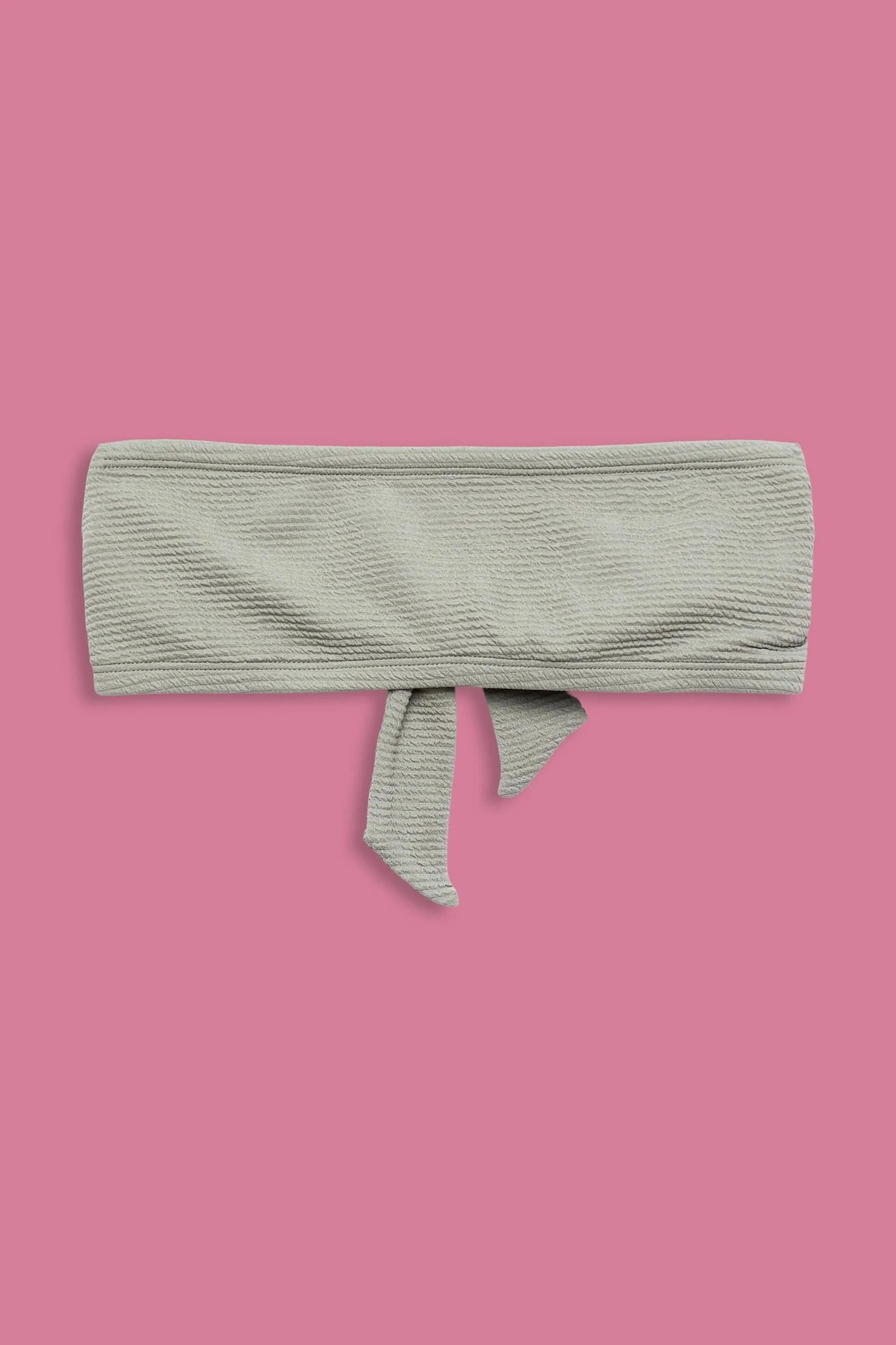 Top bikini a fascia strutturato