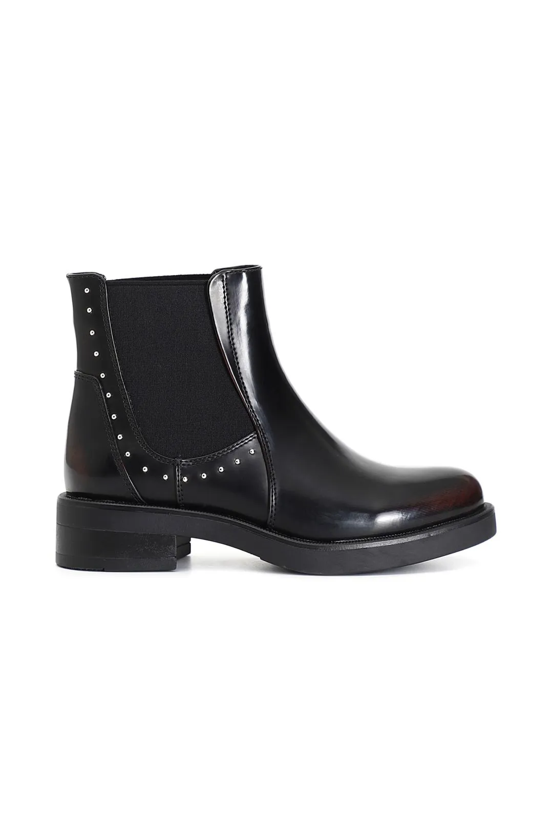 tronchetto in similpelle spazzolata con elastici e borchie bordeaux